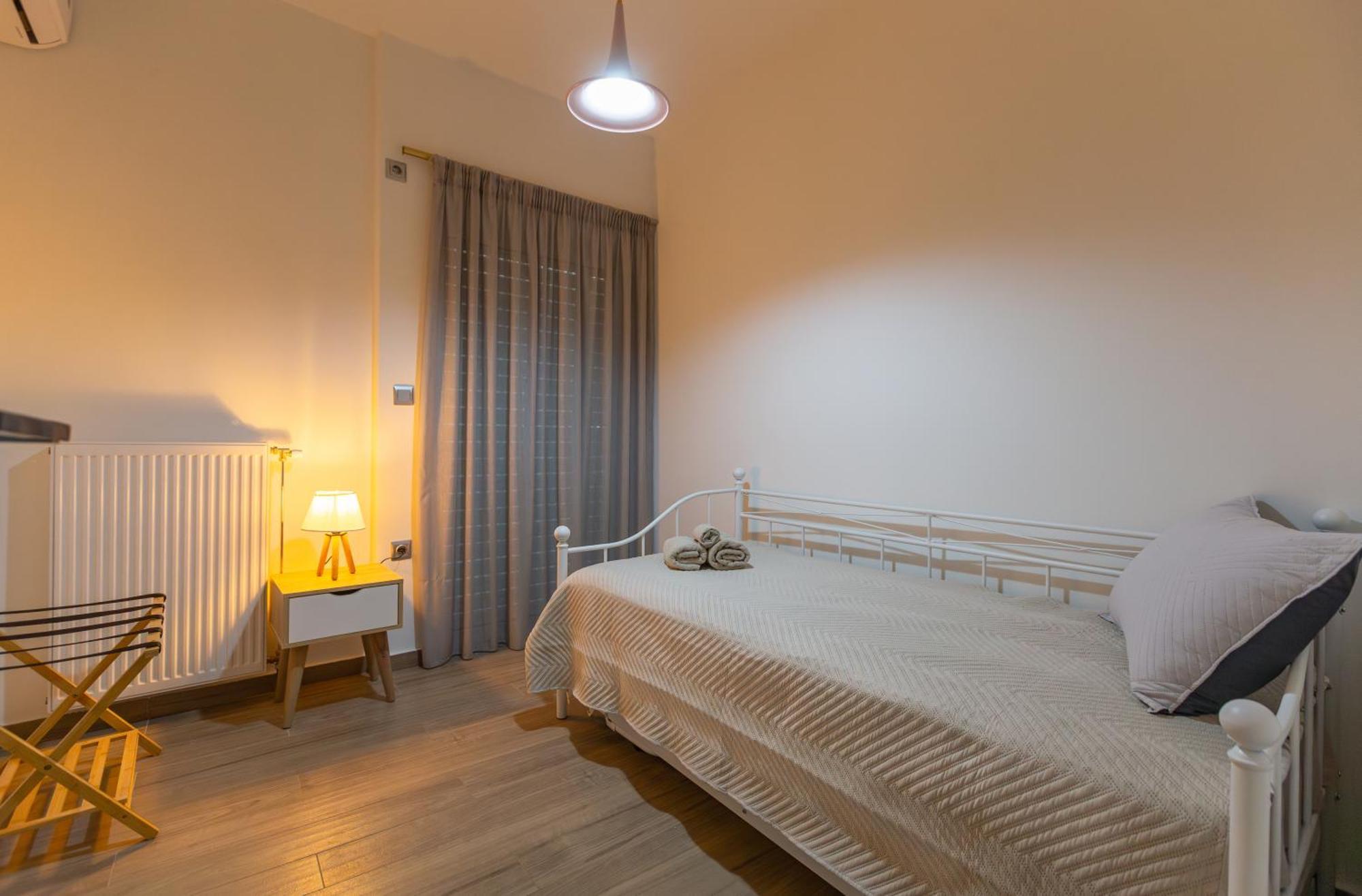 Near Nafpaktos' KiteSurfing beach, Luxurious Penthouse - Άνετο οροφοδιαμέρισμα 65m2 με θέα, κοντά στην παραλία Γριμπόβου Εξωτερικό φωτογραφία
